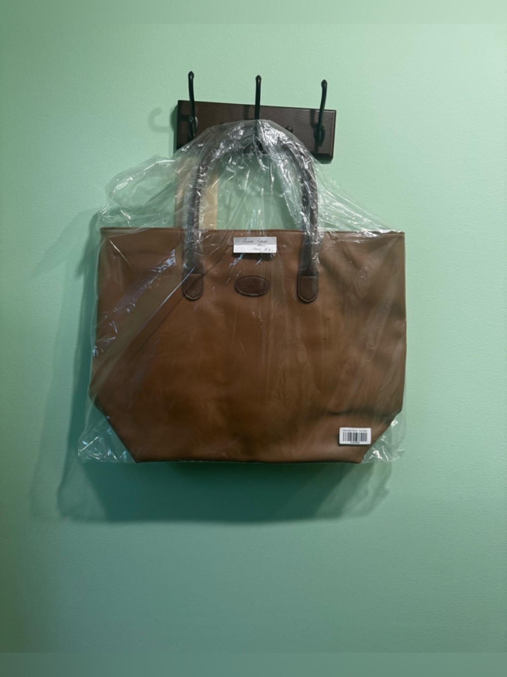 New wth tags large faux leather Bella Russo large brown travel tote . - Picture 5 of 5